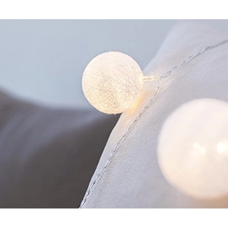 Lights4fun LED-Lichterkette 10er LED Cotton Ball Lichterkette weiß – Bild 4