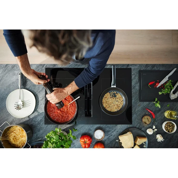 Fissler Hackmesser Essential, stabile Klinge, Halbkropf, leicht gebogenes Klingenprofil – Bild 2
