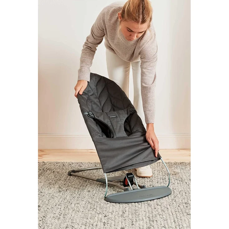 BabyBjörn Bliss Petal Cotton Wippe Anthrazit Grau dunkel – Bild 9