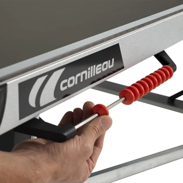 Cornilleau 600X, Outdoor Tischtennisplatte in Schwarz mit robustem Rahmen, verbreiterte Spieloberfläche und komfortabler Ausstattung – Bild 7