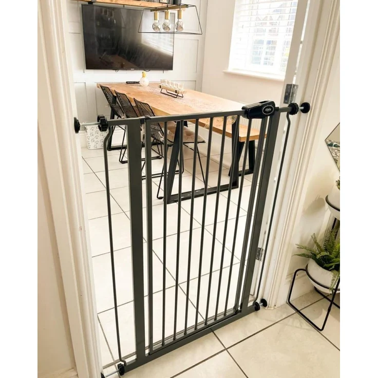 Bettacare Sicherheitsgitter für Kinder und Hunde, Schmal, 68.5cm - 75cm, Schiefergrau, Extra hohes Babygitter von 104cm Höhe, Schmales Druckmontage-Sicherheitsgitter für Treppen – Bild 7