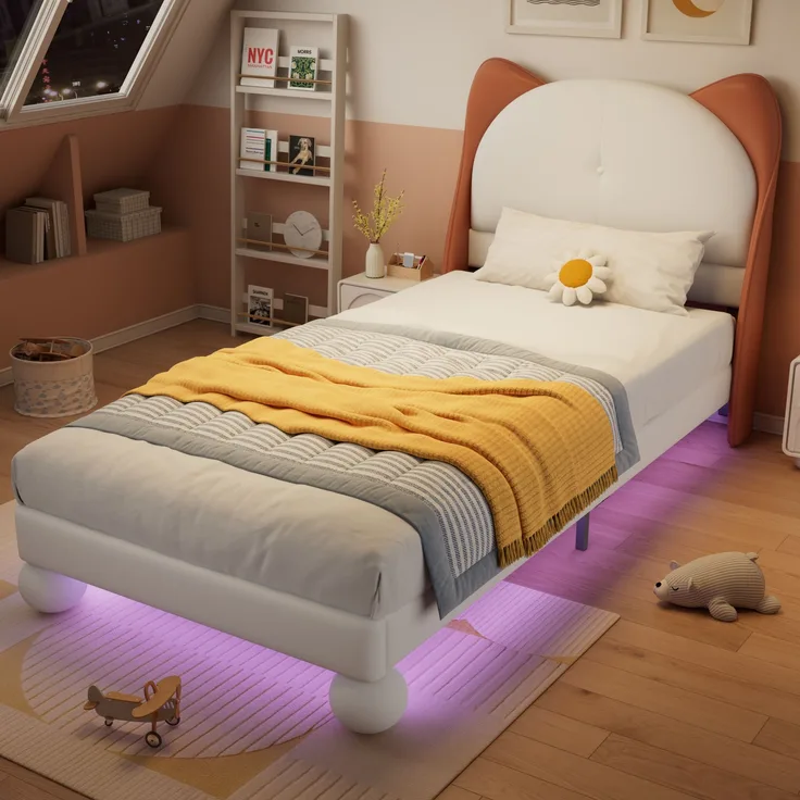 Polsterbett, Einzelbett, Kinderbett, Katzenohren-Kopfteil, farblich anpassbare LED-Lichtleiste unter dem Bett, stabile Lattenroste, PU, Beige + Gelbbraun, 90 x 200 cm