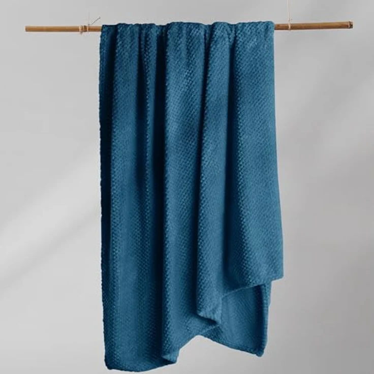 DecoKing Kuscheldecke 220x240 cm Indigoblau Decke Microfaser Wohndecke Tagesdecke Fleece weich sanft kuschelig skandinavischer Stil dunkelblau Henry – Bild 6