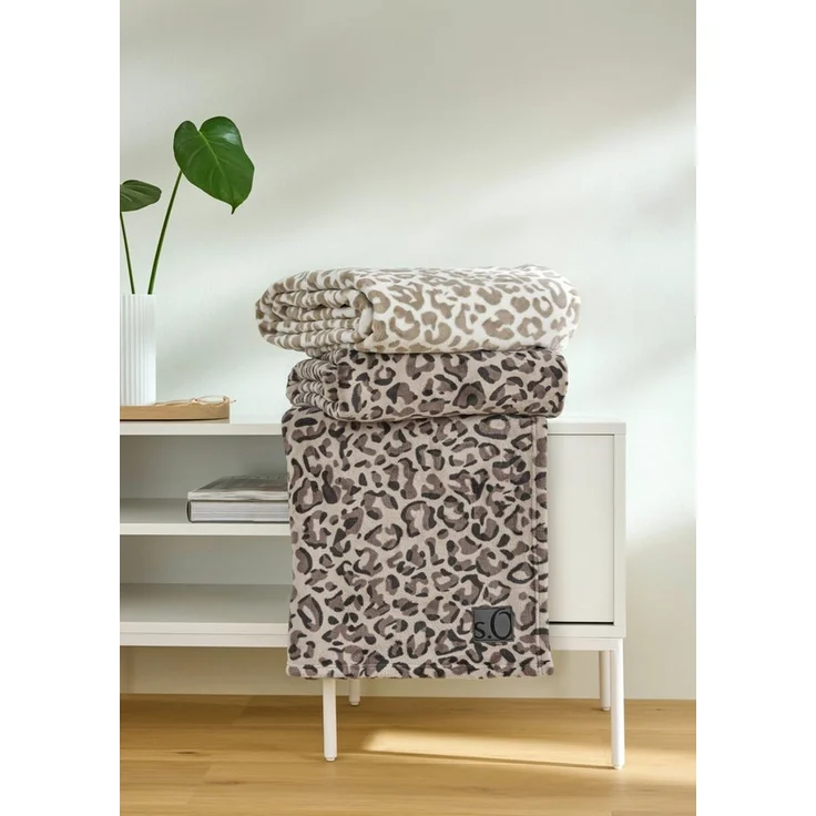 Wohndecke s.Oliver Decke, s.Oliver, Trendiges Leopardenmuster als moderner Blickfang – Bild 3
