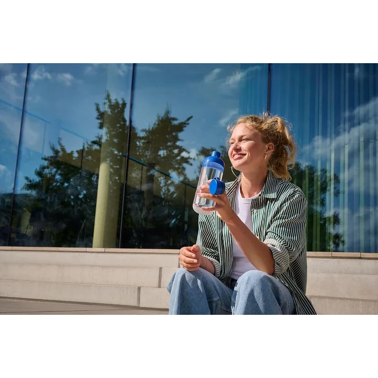 Mepal Trinkflaschen Vita - Wasserflaschen Duo Pack - Flaschen für Uni, Arbeit, Fitness, Outdoor, Job - Stoßfest, Auslaufsicher - BPA-frei & Spülmaschinenfest - 500 & 900 ml - Nordic Black – Bild 5