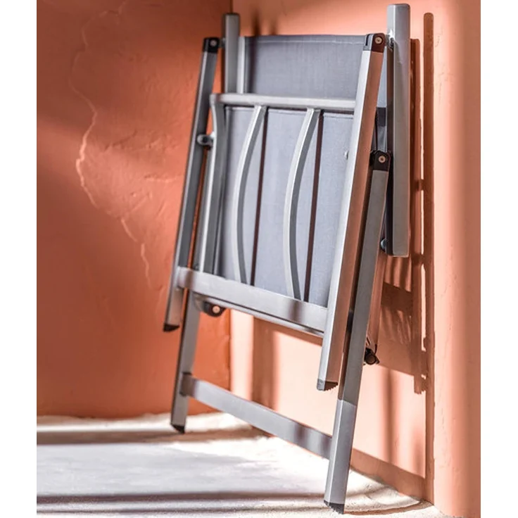 Dehner Klappbank Chicago | 2-Sitzer mit Rückenlehne und Armlehnen | komfortable Sitzbank | klappbar, wetterfest | Aluminium, Textilene | Gartenbank, Parkbank, Doppelbank | ca. 106 x 97 x 59. 5 cm – Bild 9