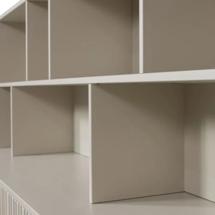 Wandschrank Gravure aus Kiefernholz, skandinavisches Design, hellgrau Dust, Push-to-Open-System – Bild 3