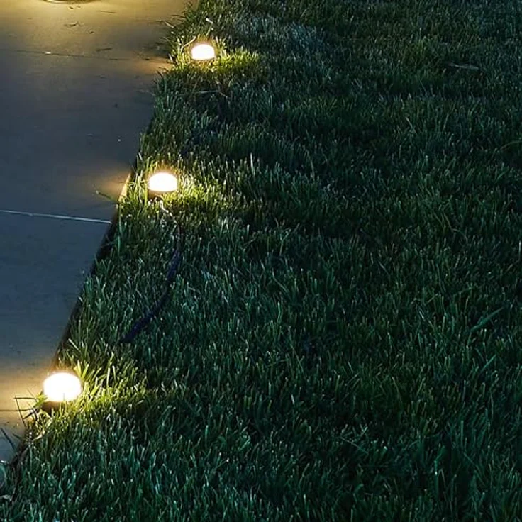 Lumisky 10 Mini-Solarleuchten Solray, LED-Wegeleuchten in Warmweiß, Aufsteck- und Wandmontage, 12 m, spritzwassergeschützt, 8 Stunden Akkulaufzeit – Bild 5