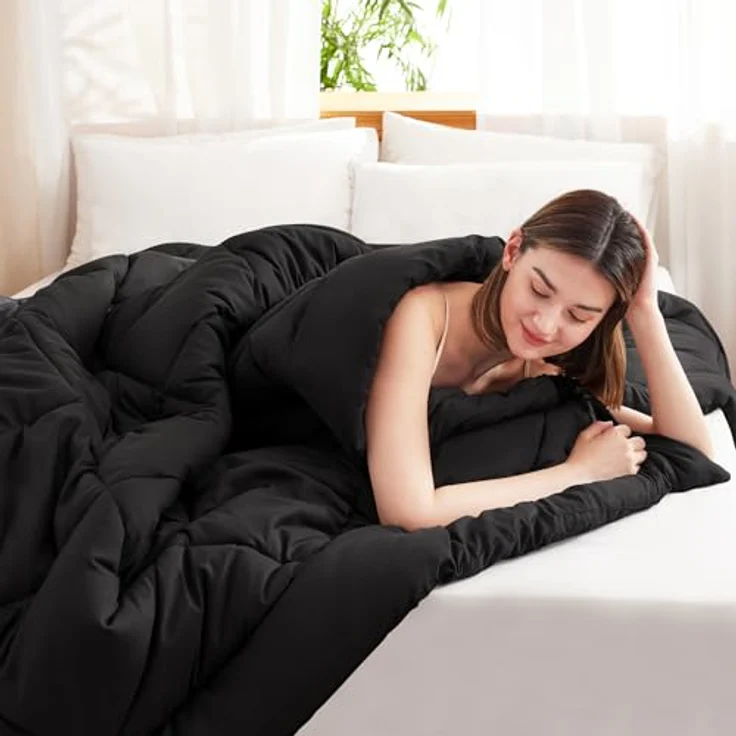 WAVVE Bettdecke 155x220 cm Ganzjahresdecke 4 Jahreszeiten, Steppdecke 300gsm Mikrofaser 155x220 cm, Super Weiche Decke Zudecke Schlafdecke Atmungsaktive 155x220 Schwarz – Bild 4