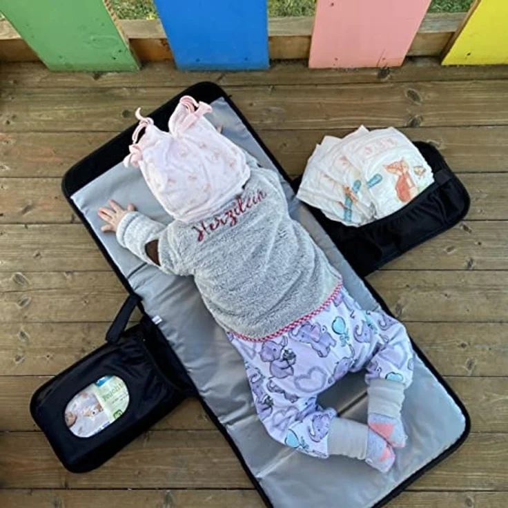 PUNALU Wickelauflage Große Wickelunterlage für unterwegs inkl. 2 Kinderwagenhaken, Hochwertige Materialien – Bild 7