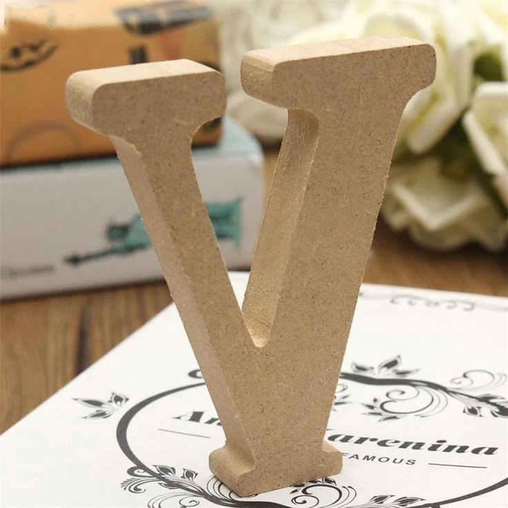 Freeas Naturholzfarben Holzbuchstaben 8 cm für Wanddeko & Basteln (V) | Buchstaben Holz zum Selberbemalen für DIY-Bastelprojekte, Kinderzimmer, Geburtstage, Hochzeitsfeiern und Namensschild-Deko