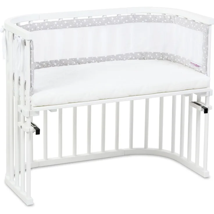 babybay Boxspring Beistellbett mit Matratze Medicott Wave, weiß lackiert, mit Nestchen Mesh-Piqué perlgrau Sterne weiß