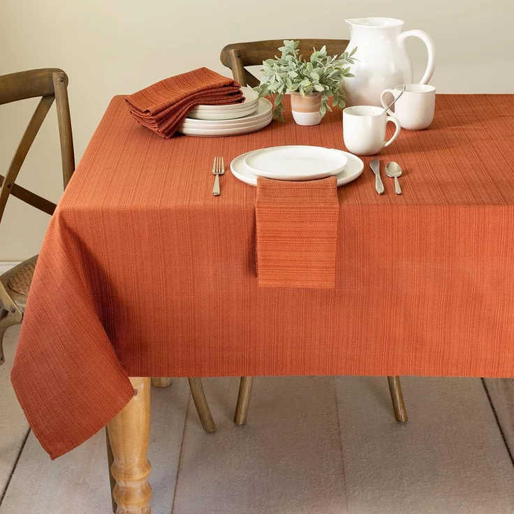 Benson Mills Tischdecke aus Strukturiertem Stoff (rechteckig, 152,4x213,4 cm, Bison/Rost)