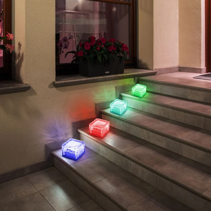 4er Set RGB LED Solarleuchte, Eiswürfel Design, H 5,4 cm – Bild 8