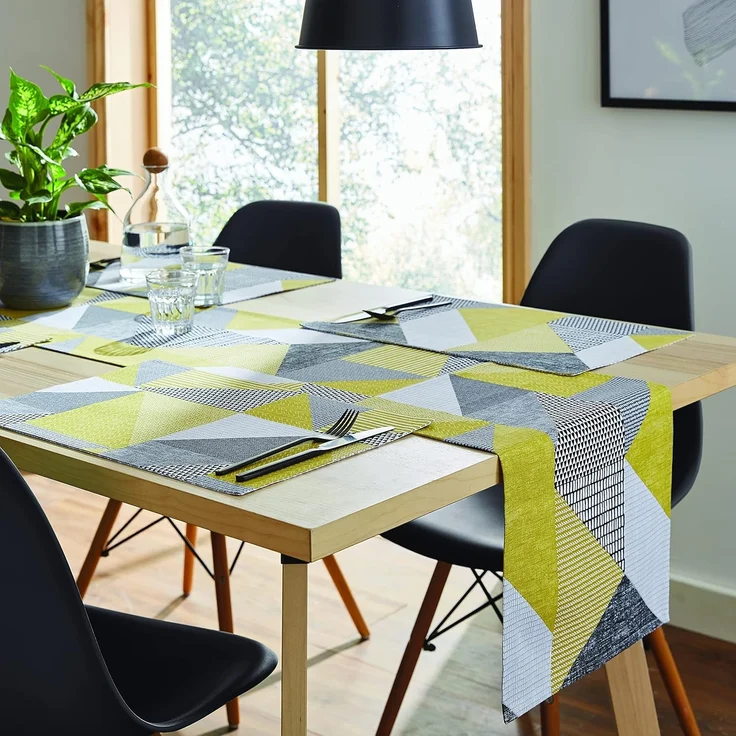 Catherine Lansfield Dining Larsson Tischläufer Geo Baumwolle 33x220 cm ockergelb – Bild 2