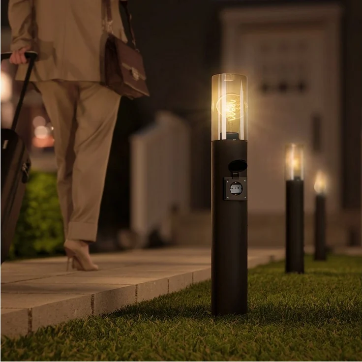 SSC-LUXon LED Gartenstrahler VARDA Wegeleuchte mit Steckdose LED Birne E27 Retro extra warmweiß 3W, Extra Warmweiß – Bild 4