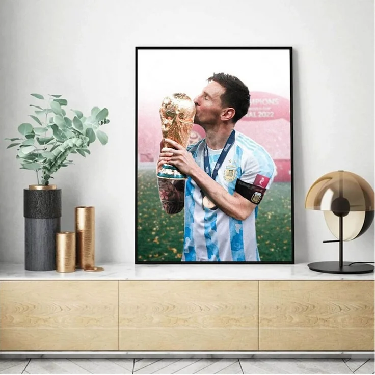 JUSTGOODMOOD Poster Fußball Messi mit Sieger Pokal Weltmeisterschaft 2022 in Qatar mit Arg, A (1 St) – Bild 2