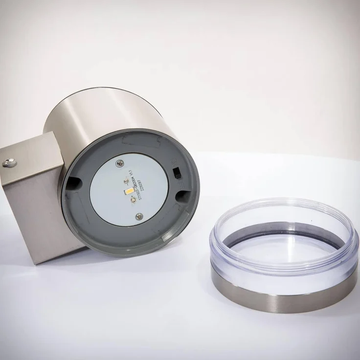 Lindby Außen-Wandleuchte Salma, LED, Edelstahl Alu universalweiß IP44, 1 x 0,5 W LED, universalweiß – Bild 8