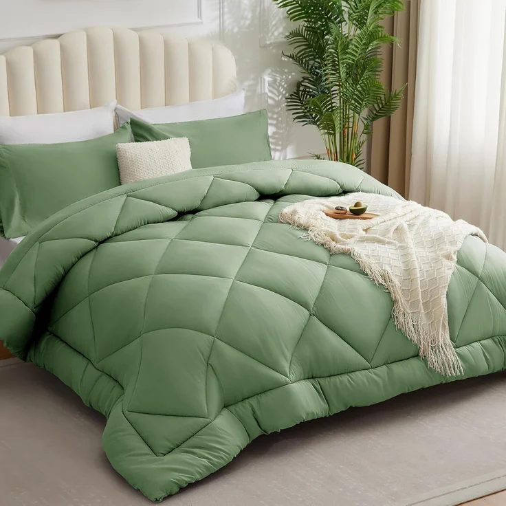 WAVVE Bettdecke 240x260 cm Ganzjahresdecke 4 Jahreszeiten, Steppdecke 300gsm Mikrofaser 260x240, Super Weiche Zudecke Schlafdecke Atmungsaktive 240x260 Grün – Bild 1