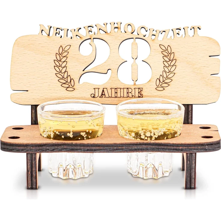 DARO Design - Schnapsbank 28. Hochzeitstag Nelkenhochzeit Geschenk Deko für Paare Männer Frauen aus Holz mit Gläsern – Bild 1