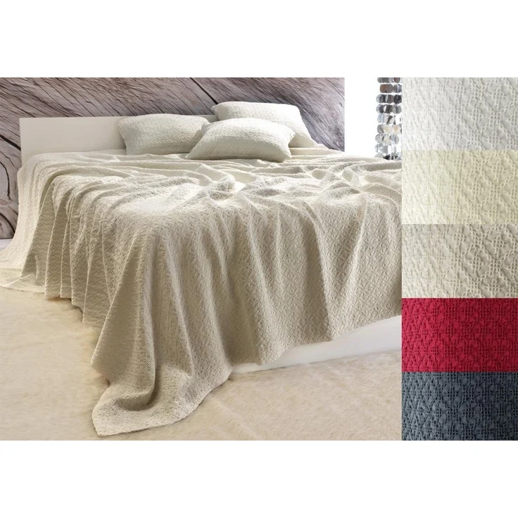 Wohnen und Accessoires GmbH & Co. KG Bettüberwurf Tagesdecke "Coimbra" - Kreuzstich Ornamente – Bild 1