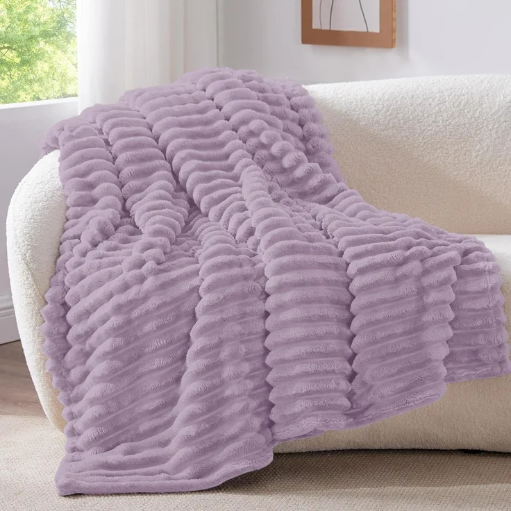 BEDELITE Kuscheldecke Flauschig Decke Klein - weiche Flanell Decken Lavendel 125x150 für Sofa, Deko Streifen Cord Fleecedecke als Sofaüberwurf für Wohnzimmer, Throw Blanket Wide Use – Bild 1