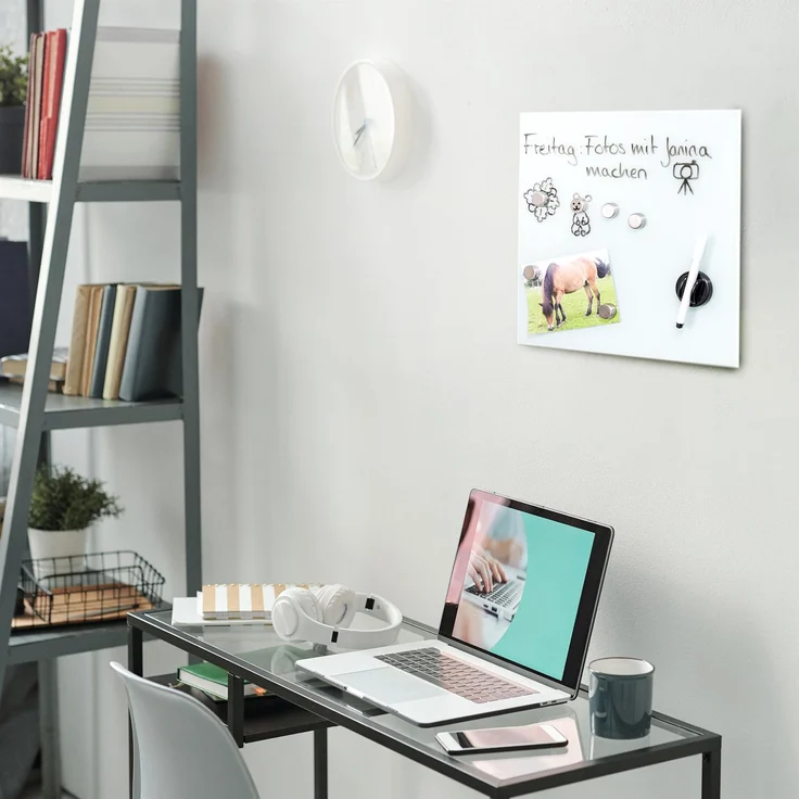 Magnettafel mit weißer Glasfront, beschreibbar, 6 Magnete, 1 Marker, 1 Marker-Halter, Memo-Board – Bild 2