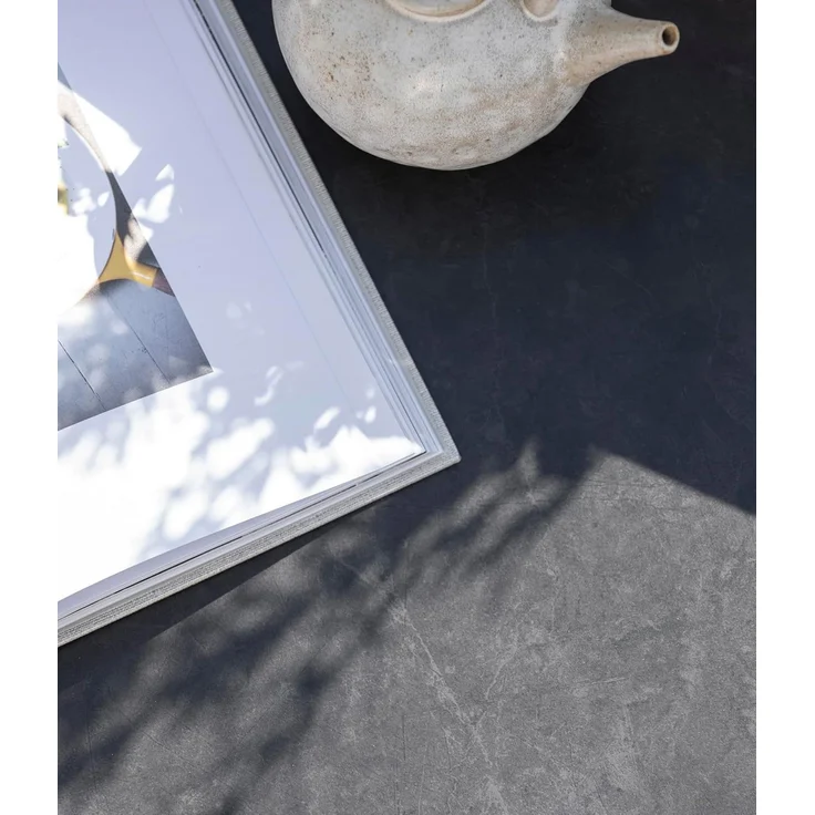 Dehner Gartentisch Chicago, 133.5 x 75 x 42 cm, Aluminium / Stein, schmaler Balkontisch mit bis zu 6 Sitzplätzen – Bild 8