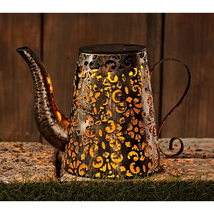 Spetebo LED Solarleuchte LED Solar Leuchte Metall Gießkanne - 19 x 14 cm, LED, warm weiß, Vintage Deko Garten Lampe in Rost Optik