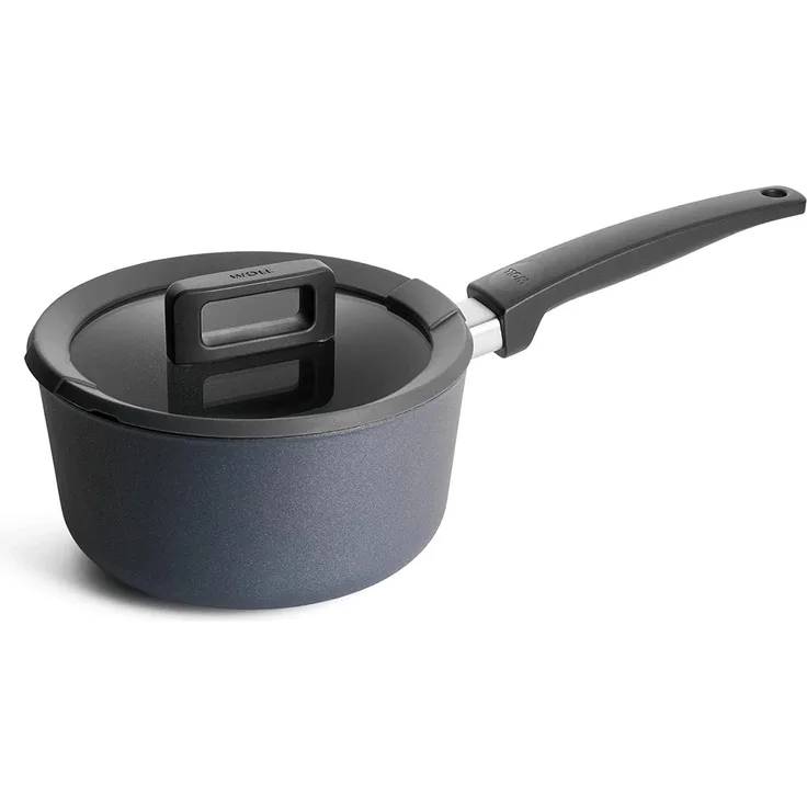 Woll 920CP Guss Topf Concept Plus Stielkasserolle 20 cm, 9 cm hoch mit Deckel, 2.5 L mit festen Griff