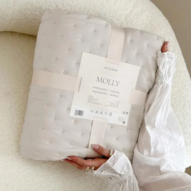 ROOM99 Molly Elegante Tagesdecke in Beige 240x260 cm Vielseitige Wohndecke als Bettüberwurf oder Sofaüberwurf Überwurfdecke für Bett und Sofa Steppdecke Stil Ideal als Bedspread – Bild 5