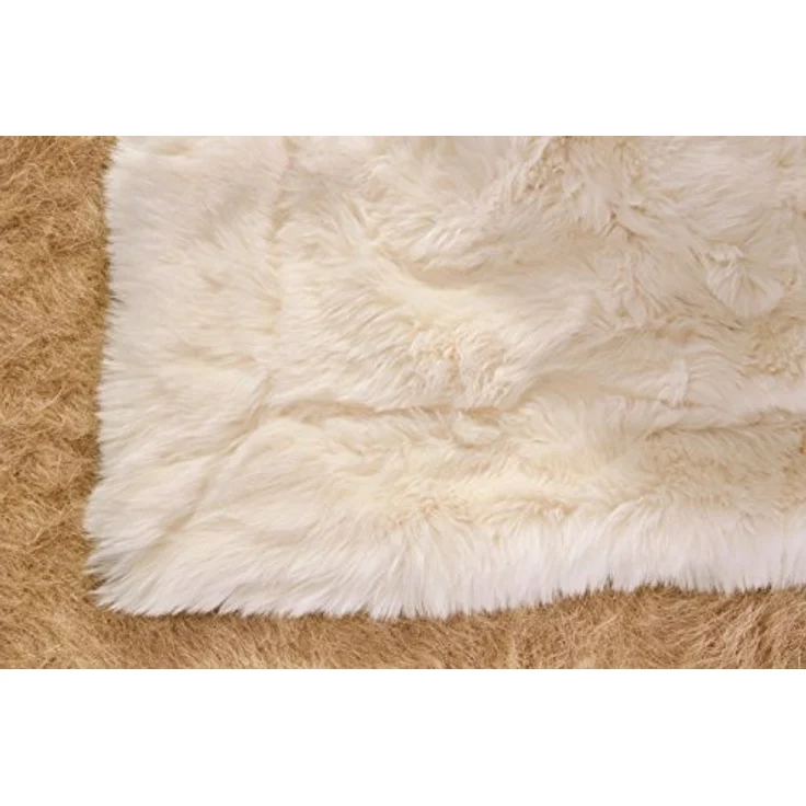 Wohndecke Premium Felldecke (Kunstfell) "Kaninchen creme-weiß", Wohnen und Accessoires GmbH & Co. KG, Pelzoptik – Bild 5