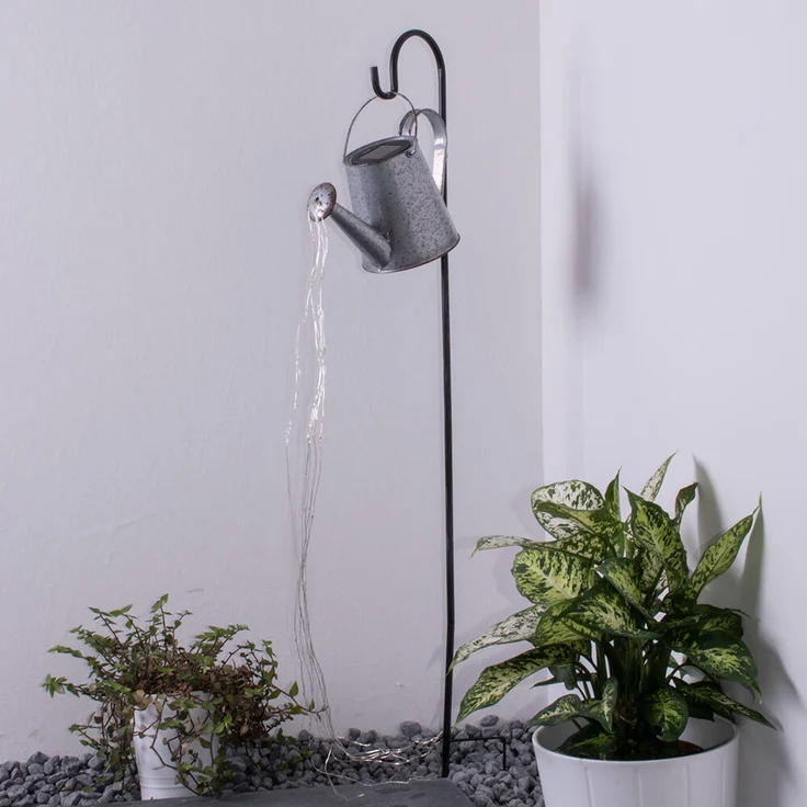 LED Solar-Steckleuchte, Gießkanne, silber-grau, H 112 cm – Bild 6