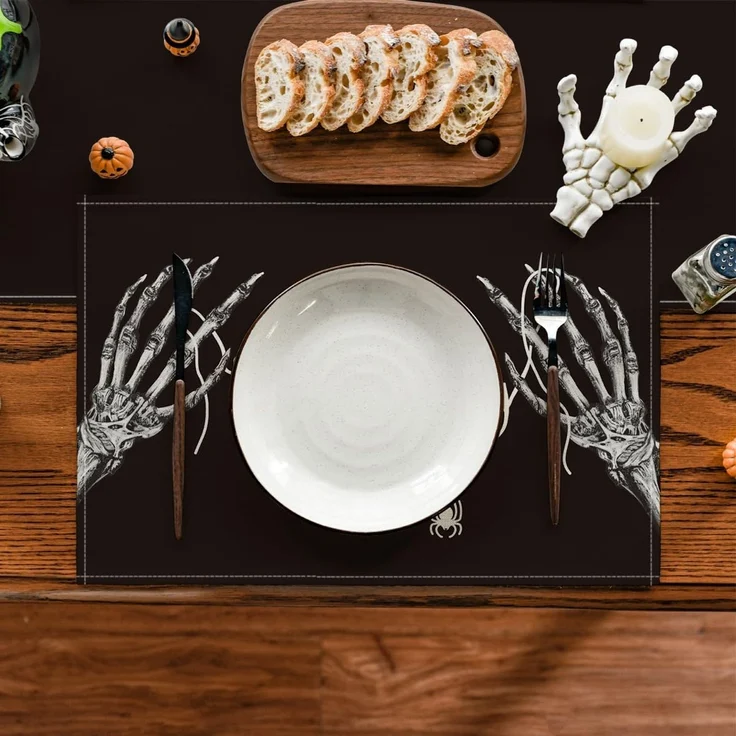ABC Halloween-Platzset, 4-teilig, Totenkopfhand-Motiv, 30 x 45 cm – Bild 2
