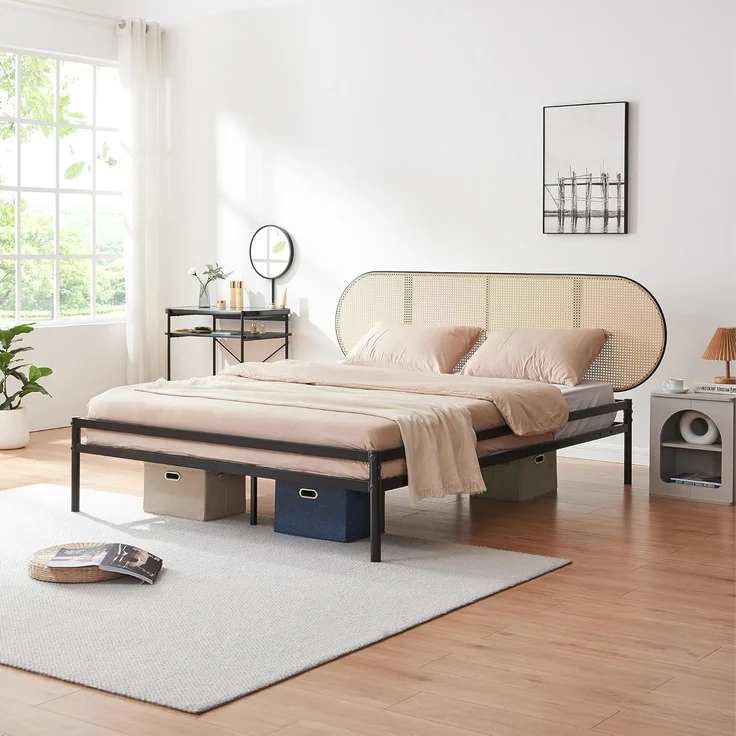 Metallbett Linköping mit ovalem Kopfteil 160x200 cm Schwarz/Rattanoptik [en. casa] – Bild 1