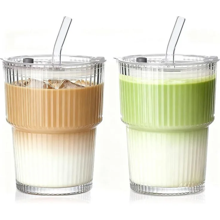 FANNOU Gläser-Set Gerippte Glasbecher mit Deckel und Strohhalm, 2-tlg, luftdichtes und wasserdichtes Design, ideal als Kaffee