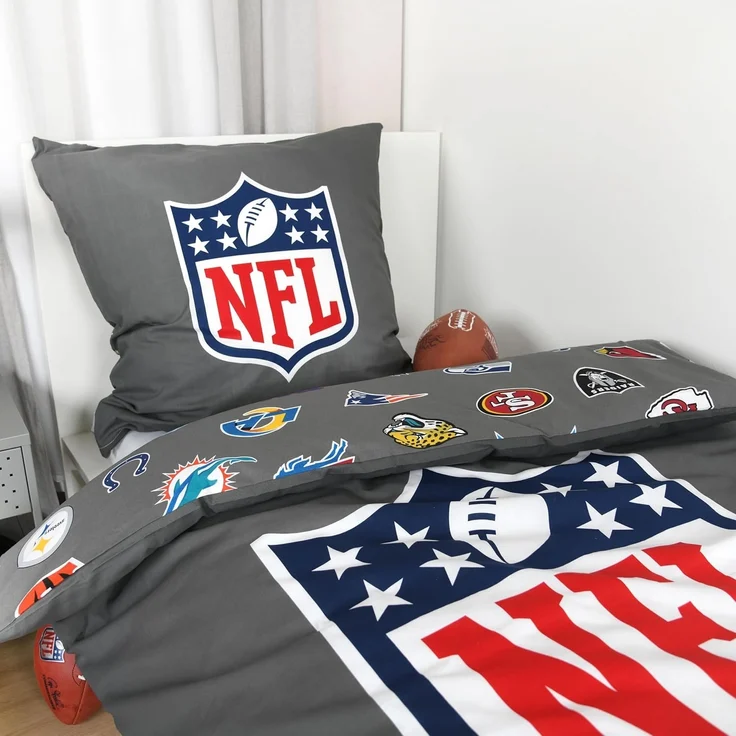 Herding Wendebettwäsche 135x200cm, NFL American Football Logo Sticker Grau, Renforcé, 2 teilig, mit verschiedenen Logos – Bild 5