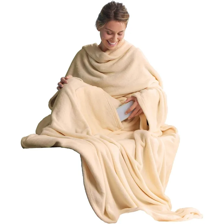 CelinaTex TV-Decke mit Ärmeln und Fußtasche Flauschige Kuscheldecke 150x180 cm beige Mikrofaser Fleece Soft Oeko-TEX