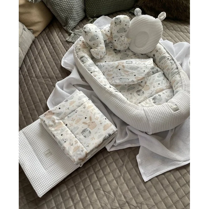 Loolay Bettnestchen Weiß WAFFELPIQUE/ HASE Beige Babynest Babyaustattung Neugeborene SETS, (Reisebett Unterlage Nestchen SOLO/ o. in Premium Geschenk SETS, 5-tlg, 4 Jahreszeiten ATMUNGSAKTIVER WAFFELSTOFF), LOOLAY® - 100% Europäische Stoffe und Kleinse... – Bild 3