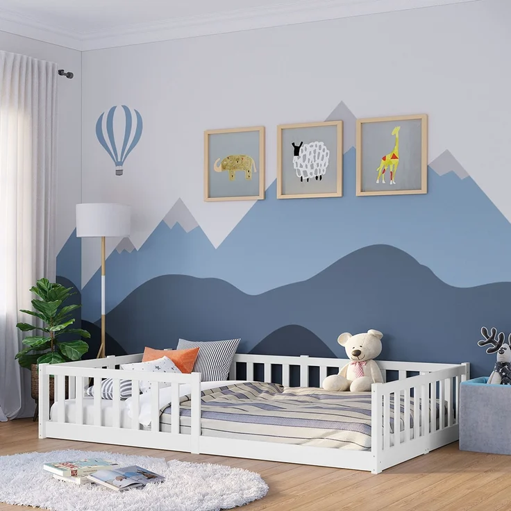 Bellabino 'Vere' Bodenbett 120x200 cm, weiß, Massivholz Kiefer, Montessori Kinderbett mit Rausfallschutz und Lattenrost – Bild 1