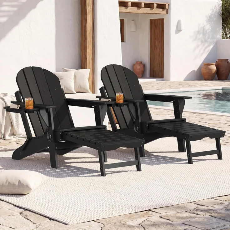 Aoxun Adirondack-Loungesessel mit ausziehbarer Fußstütze & Getränkehalter, 133 x 52 x 90 cm, klappbarer Gartensessel aus HDPE-Kunststoff in Holzoptik, wetterfest für Terrasse, Balkon & Rasen, Schwarz – Bild 1
