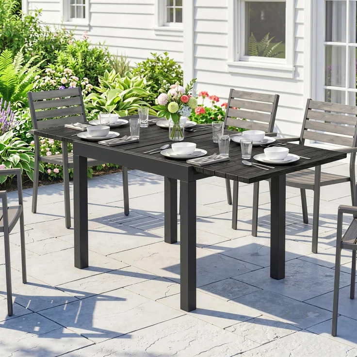 Ausziehbarer Gartentisch für 4–6 Personen mit integrierter Verlängerungsplatte aus Aluminium in Holzoptik, 80–160 x 80 cm, schwarz – Bild 3