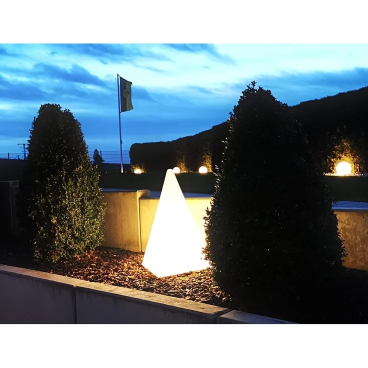 TRANGO LED Gartenleuchte, 7231-60L IP65 LED Gartenlampe, Außenlampe, Leucht-Figur *PYRAMIDE* 60cm weiß inkl. ca. 5 Meter Zuleitungskabel inkl. LED Leuchtmittel, Wegbeleuchtung, Außenleuchte, Gartenstrahler