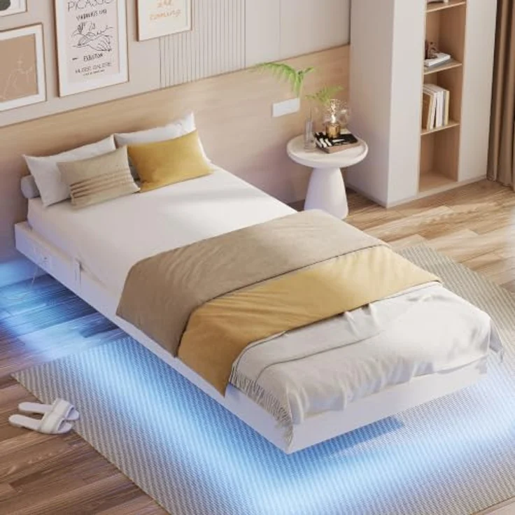 IRONCK Bettgestell 90x200 cm, Schwebender Bett mit LED Beleuchtung, Gepolsterte Seitenwände, 2 AC-Steckdosen, 2 USB-A-Anschluss, 1 USB-C-Anschluss, Metallbett mit Lattenrost Einzelbett, Weiß – Bild 1