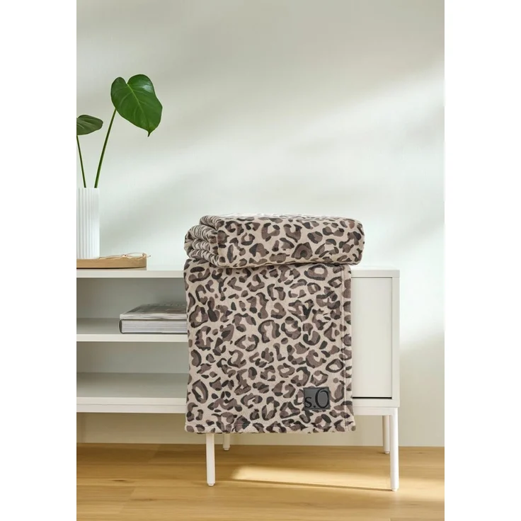 Wohndecke s.Oliver Decke, s.Oliver, Trendiges Leopardenmuster als moderner Blickfang – Bild 4