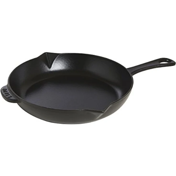 STAUB Bratpfanne aus Gusseisen, 26 cm, mit Ausgießer, für alle Herdarten geeignet, Schwarz – Bild 1