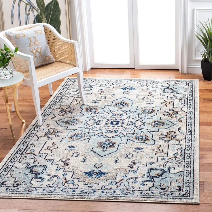 SAFAVIEH Boho Teppich für Wohnzimmer, Esszimmer, Schlafzimmer - Madison Collection, Kurzer Flor, Elfenbein und Hellblau, 160 X 230 cm