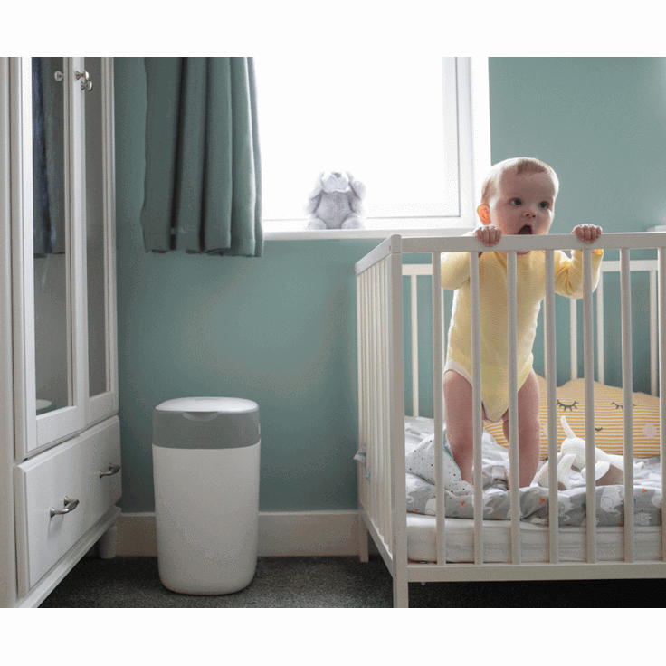 Tommee Tippee Twist and Click Advanced Windeleimer Starter Set, Umweltfreundliches System mit 12x Nachfüllkassetten mit nachhaltig gewonnener antibakterieller Grünfolie, Weiß
