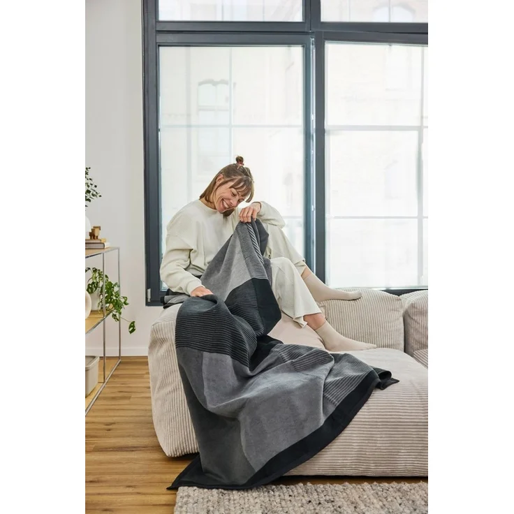 Wohndecke Pola, IBENA, Modernes Patchwork-Design – Bild 4