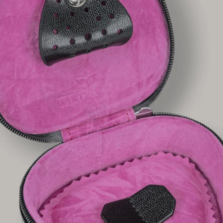 803739.09 - Kleine Herzdose Merino Moda schwarz – Bild 6